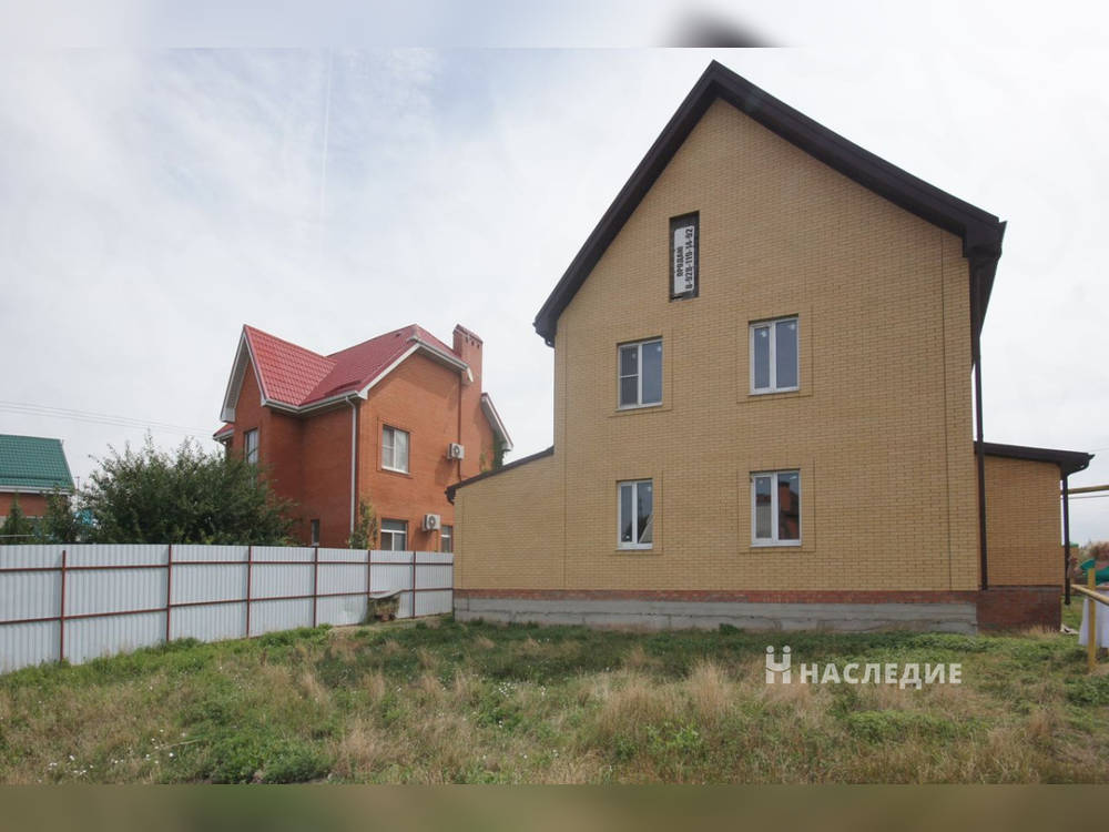 Кирпичный 2-этажный дом 170 м2 на участке 8 сот. ЗЖМ (Западный Батайск Койсуг), ул. Балашова - фото 2